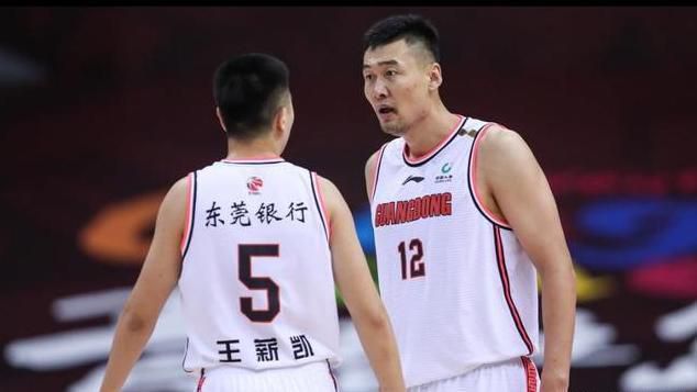 伊人av在线com